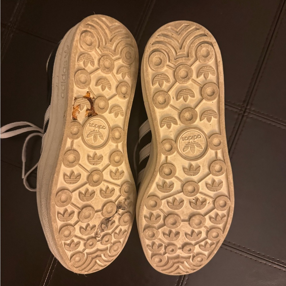 Adidas women’s platform gazelles - Picture 4 of 5
